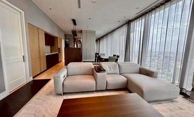 For rent 4 bedrooms condo in Sathon, Bangkok