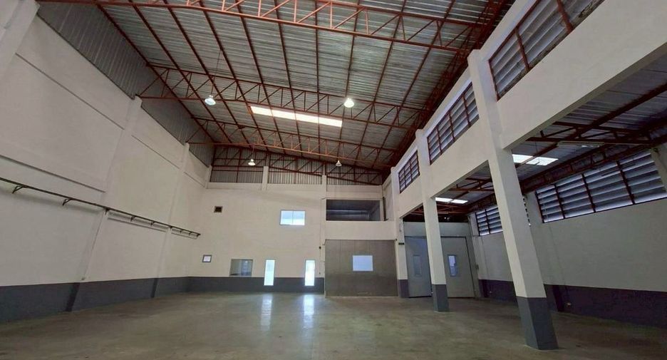 For rent warehouse in Mueang Samut Prakan, Samut Prakan