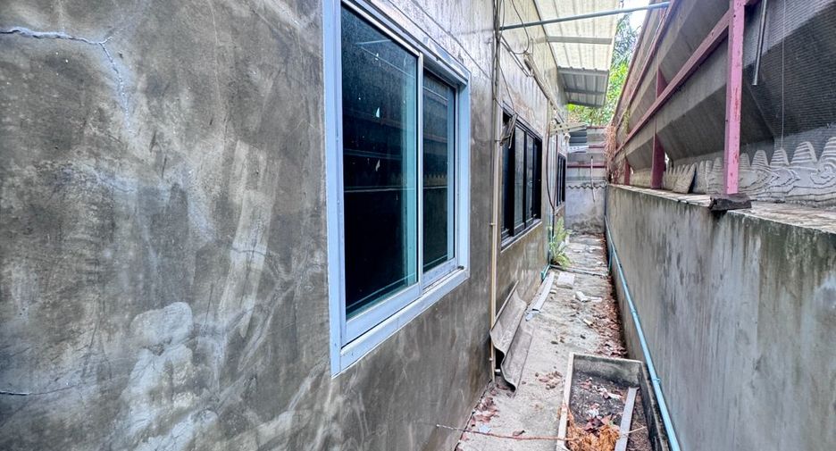 For sale land in Phanat Nikhom, Chonburi