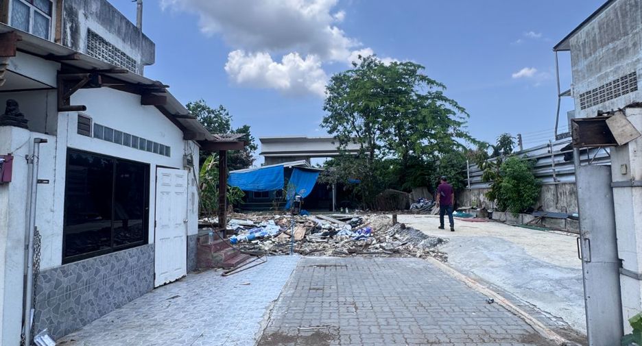For sale land in Phanat Nikhom, Chonburi