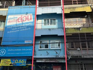 For rent retail Space in Khlong Toei, Bangkok