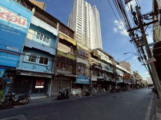 For rent retail Space in Khlong Toei, Bangkok