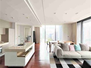 For sale 2 bedrooms condo in Khlong Toei, Bangkok
