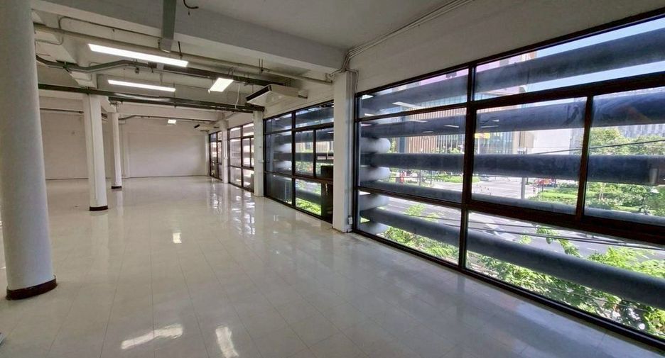 Oficina en alquiler en Sathon, Bangkok