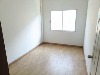 Reihenhaus zum Kauf mit 3 Zimmer in Nong Chok, Bangkok