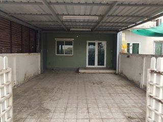 Reihenhaus zum Kauf mit 3 Zimmer in Nong Chok, Bangkok