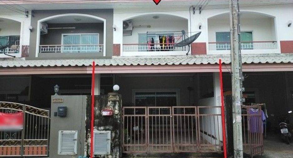 For sale 3 bedrooms townhouse in Nong Chok, Bangkok