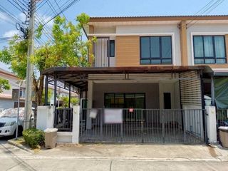 For sale 1 bed townhouse in Lat Krabang, Bangkok