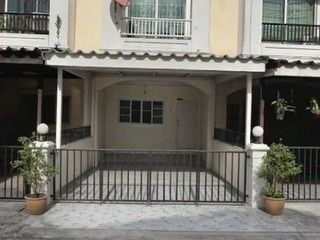 For sale 1 bed townhouse in Prawet, Bangkok