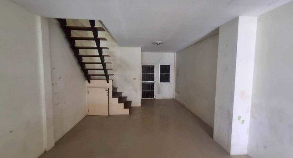 For sale 1 bed townhouse in Prawet, Bangkok