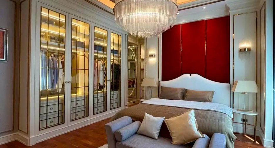 For rent and for sale 4 bedrooms house in Thawi Watthana, Bangkok