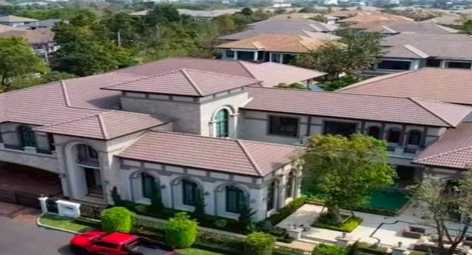 For rent and for sale 4 bedrooms house in Thawi Watthana, Bangkok