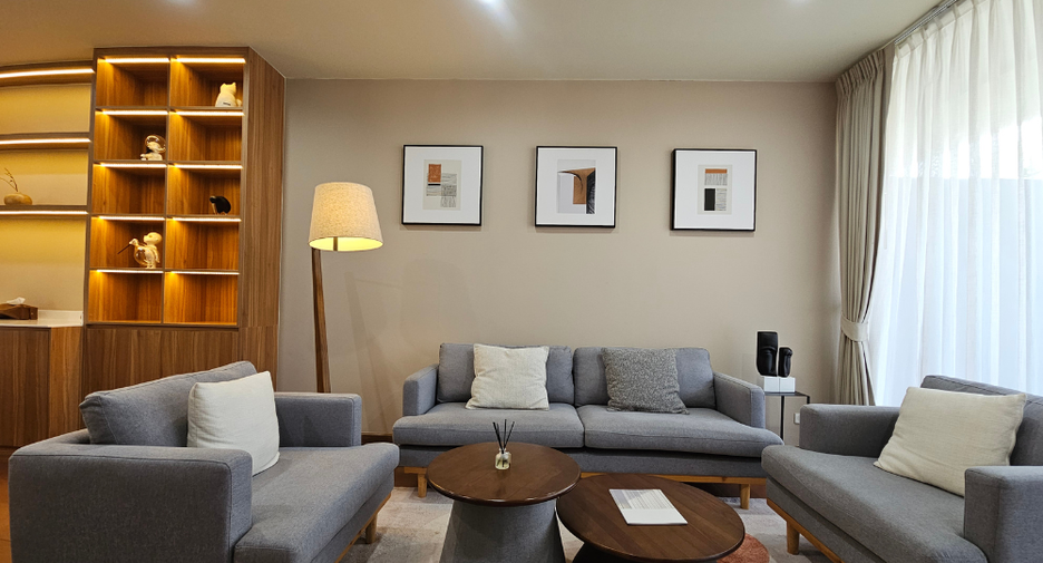 For rent 2 bedrooms townhouse in Bang Khen, Bangkok