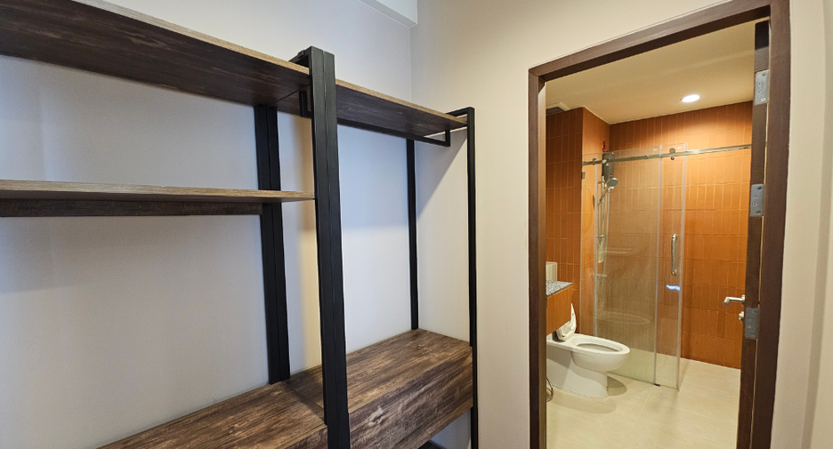 For rent 2 bedrooms townhouse in Bang Khen, Bangkok