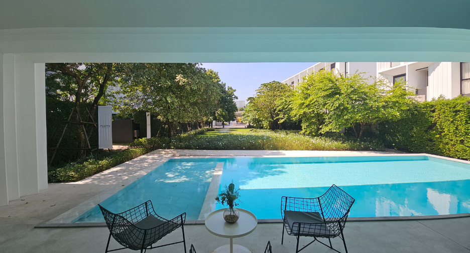 For rent 2 bedrooms townhouse in Bang Khen, Bangkok