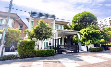 Casa en venta de 3 habitaciones en Chatuchak, Bangkok