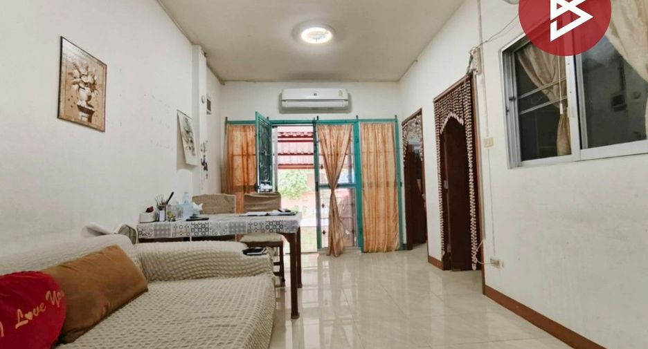 For sale 2 bedrooms townhouse in Bang Sao Thong, Samut Prakan