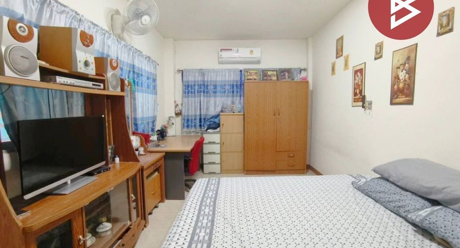 For sale 2 bedrooms townhouse in Bang Sao Thong, Samut Prakan