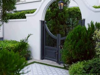 For rent 5 bedrooms house in Saphan Sung, Bangkok