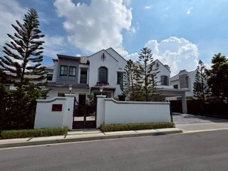 For rent 5 bedrooms house in Saphan Sung, Bangkok