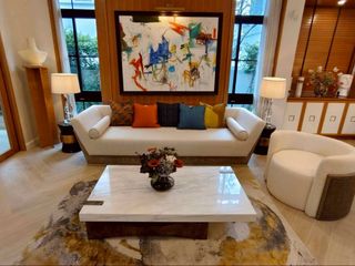 For rent 5 bedrooms house in Saphan Sung, Bangkok