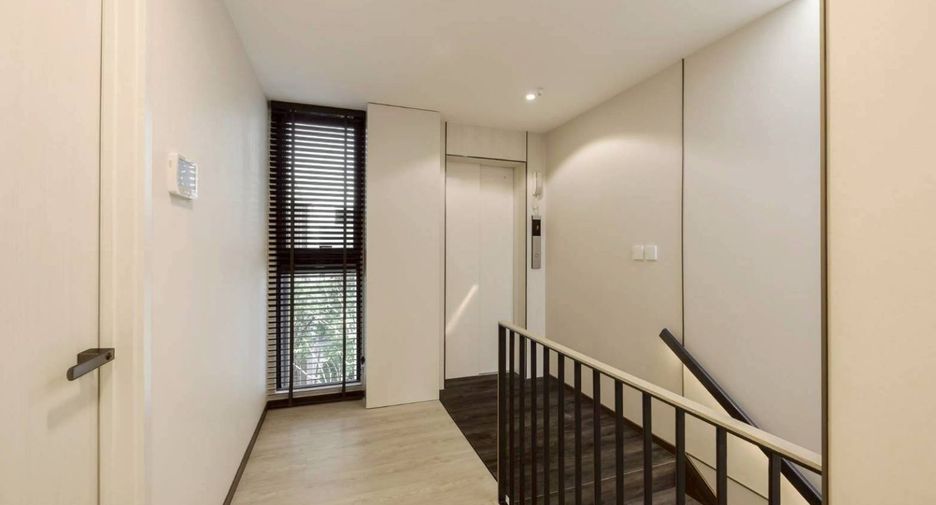 For rent and for sale 4 bedrooms house in Saphan Sung, Bangkok