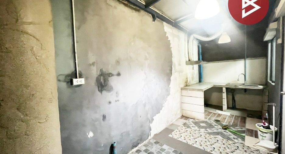 Reihenhaus zum Kauf mit 3 Zimmer in Bang Phli, Samut Prakan
