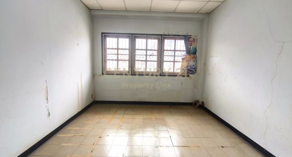 Gewerbefläche zum Kauf mit 4 Zimmer in Chatuchak, Bangkok