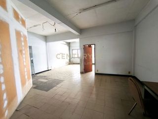 Продажа 4 спальни торговое помещение в Чатучак, Бангкок