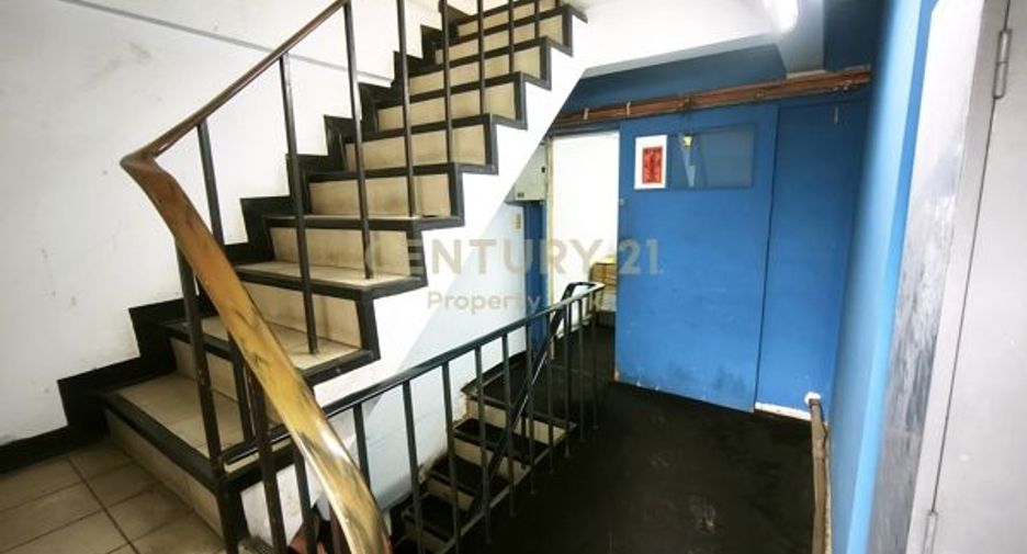 Gewerbefläche zum Kauf mit 4 Zimmer in Chatuchak, Bangkok