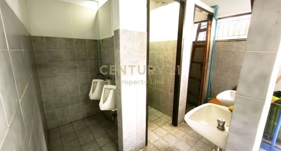 Gewerbefläche zum Kauf mit 4 Zimmer in Chatuchak, Bangkok