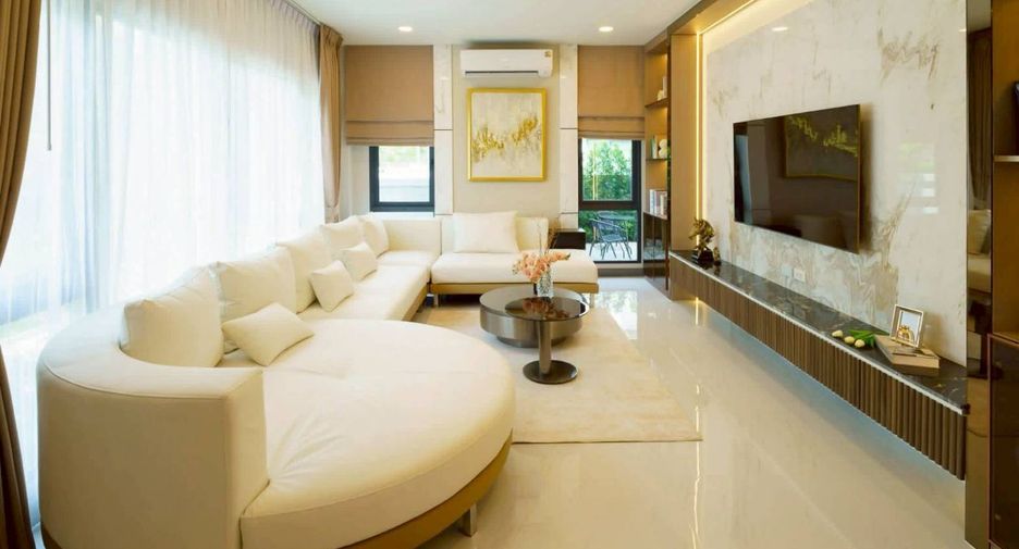 Casa en alquiler y en venta de 4 habitaciones en Bang Phli, Samut Prakan