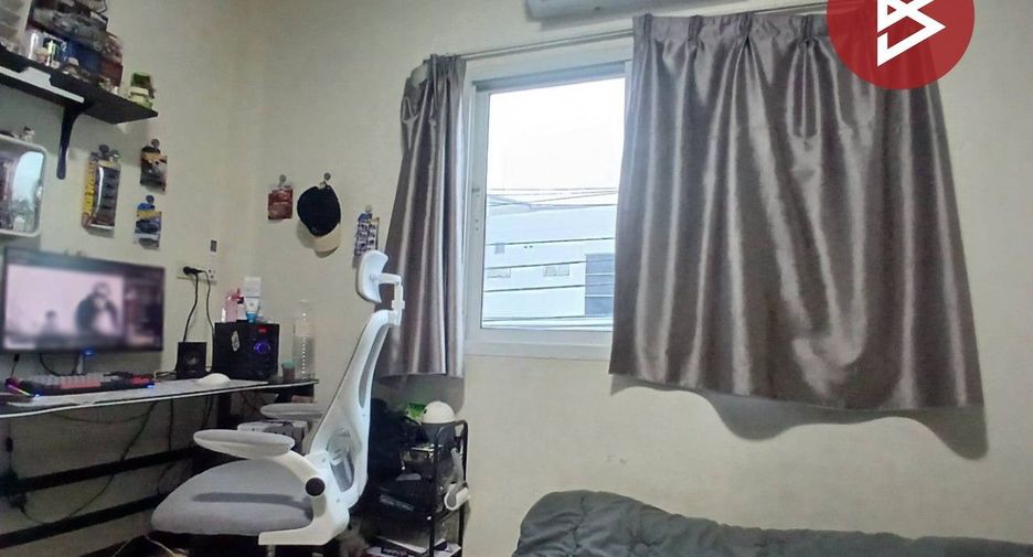 For sale 4 bedrooms house in Phra Pradaeng, Samut Prakan