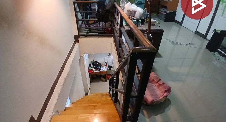 For sale 4 bedrooms house in Phra Pradaeng, Samut Prakan