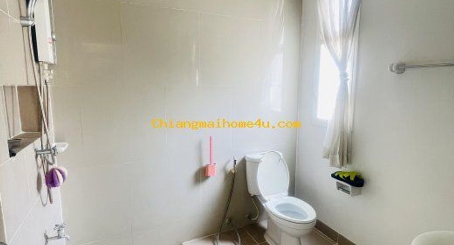 For rent 2 bedrooms townhouse in Mueang Chiang Mai, Chiang Mai