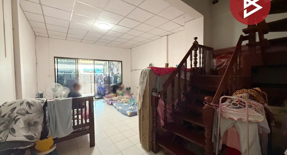 Reihenhaus zum Kauf mit 3 Zimmer in Thung Khru, Bangkok