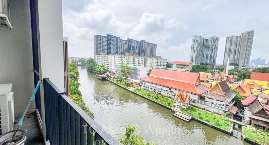 For rent 3 bedrooms condo in Watthana, Bangkok