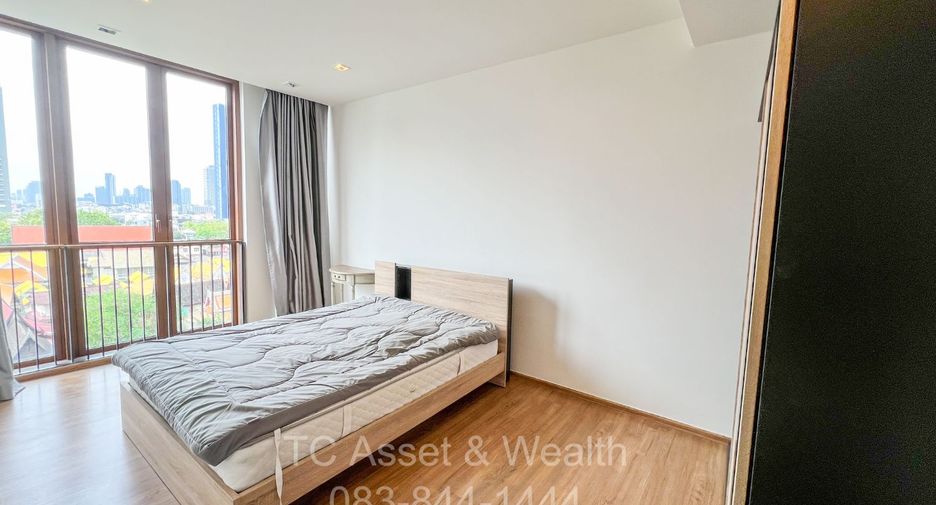 For rent 3 bedrooms condo in Watthana, Bangkok