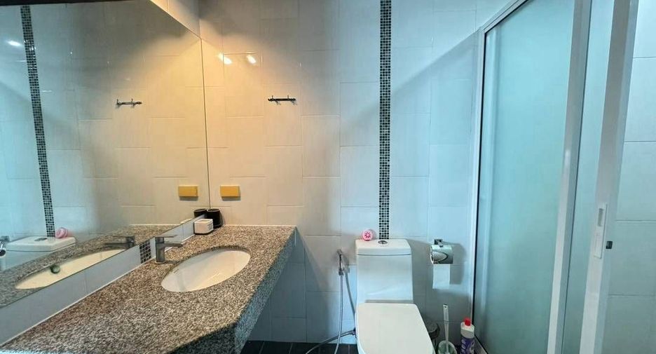 For sale 1 bed condo in Pratumnak, Pattaya