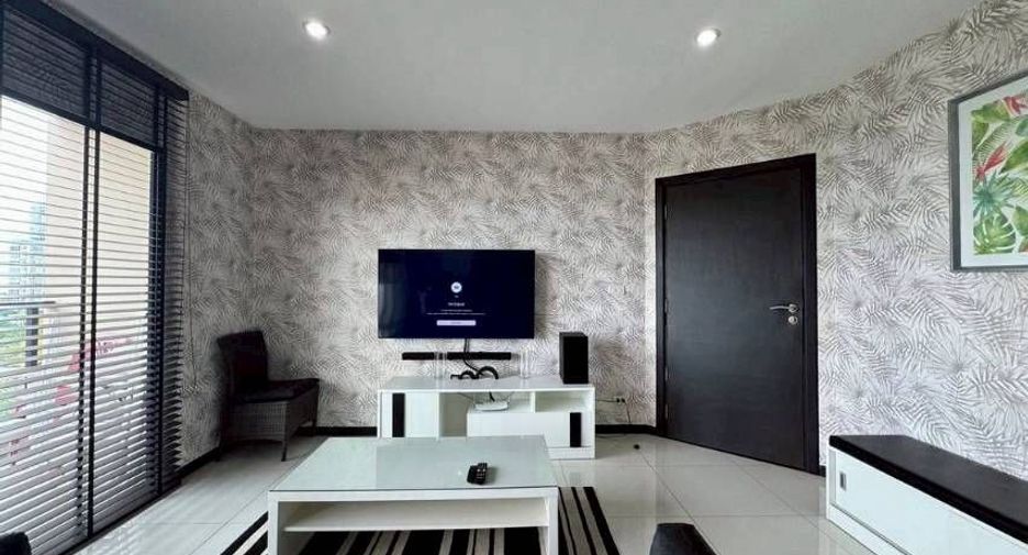 For sale 1 bed condo in Pratumnak, Pattaya