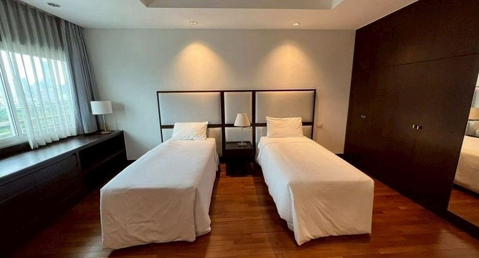 Wohnung zur Miete mit 4 Zimmer in Pathum Wan, Bangkok