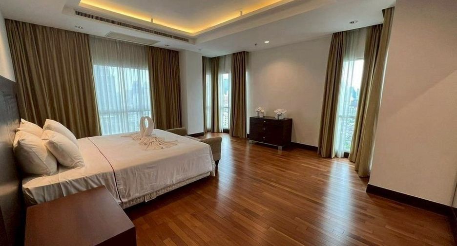 Wohnung zur Miete mit 4 Zimmer in Pathum Wan, Bangkok