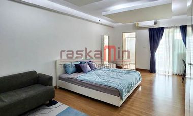 Wohnung zum Kauf mit Studio in Watthana, Bangkok
