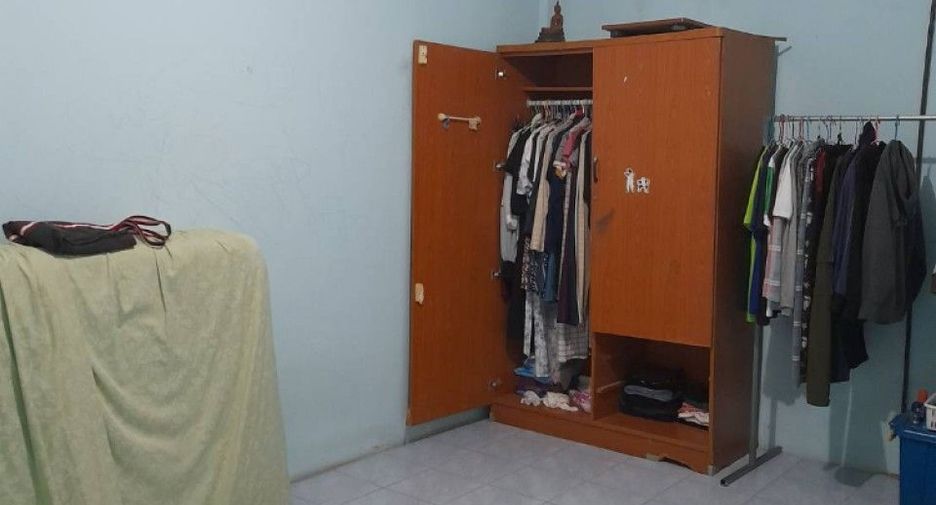 For sale 2 bedrooms townhouse in Si Racha, Chonburi