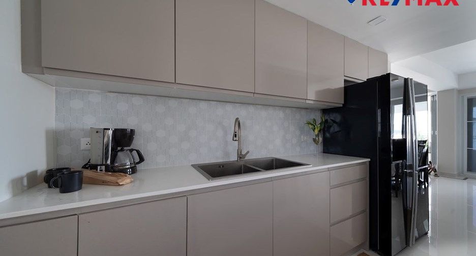 For rent 4 bedrooms condo in Sattahip, Chonburi
