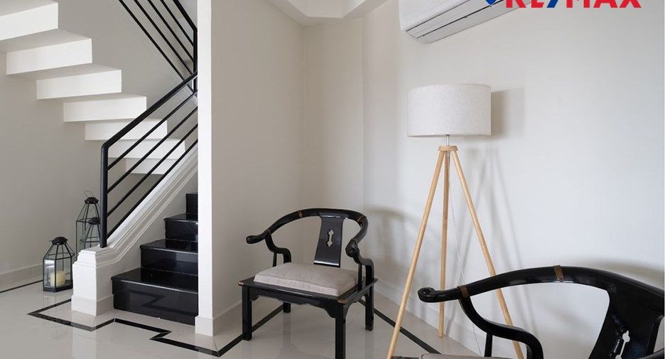 For rent 4 bedrooms condo in Sattahip, Chonburi