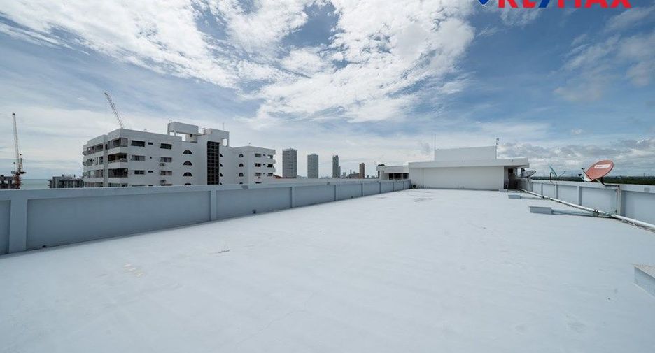 For rent 4 bedrooms condo in Sattahip, Chonburi