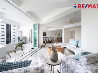 For rent 4 bedrooms condo in Na Jomtien, Pattaya