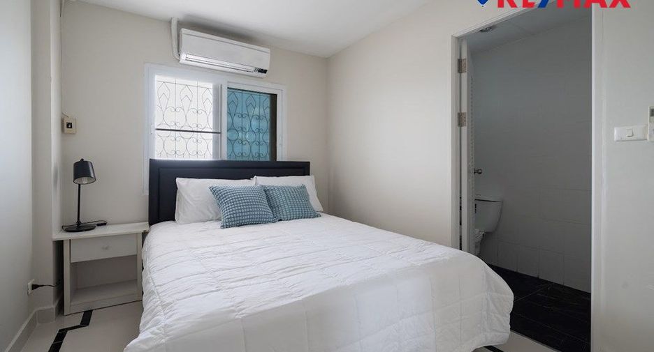 For rent 4 bedrooms condo in Sattahip, Chonburi