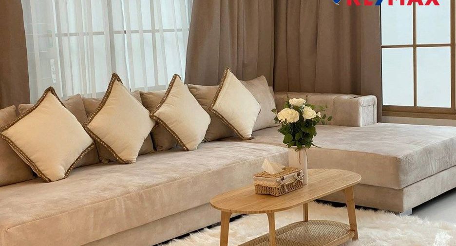 For sale 5 bedrooms house in East Pattaya, Pattaya